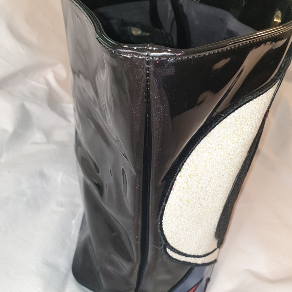 Disney Danielle Nicole Snow White Tote Bag - Picture 5 of 15